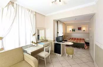 اورکا نرگس بیچ مارماریس